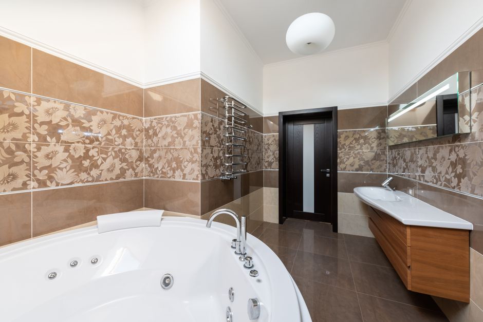 Tub-to-Shower Conversion: What Chicagoland Homeowners Should Know in 2026 — BnB One Day Bath blog